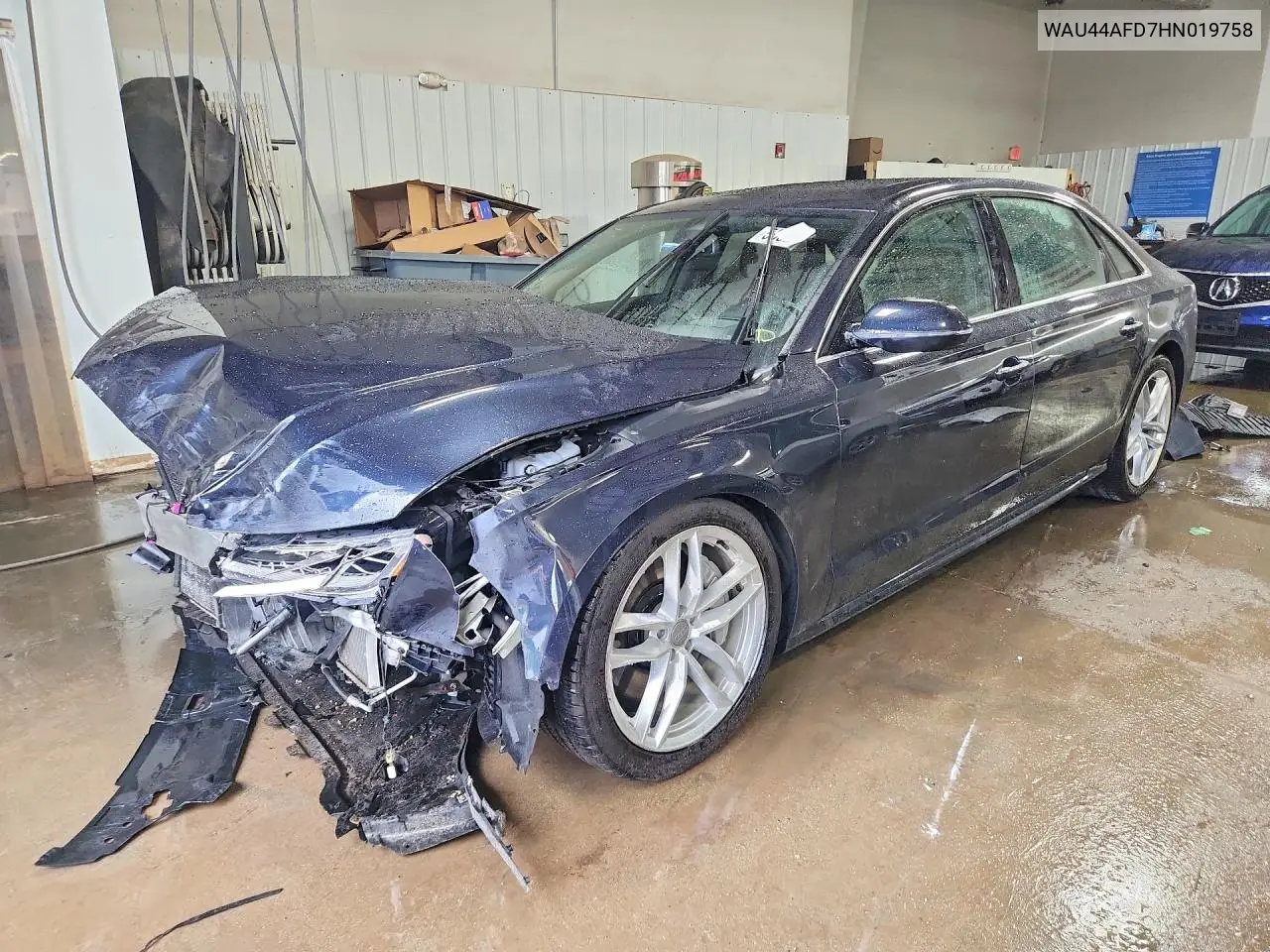 Audi A8 (D4)