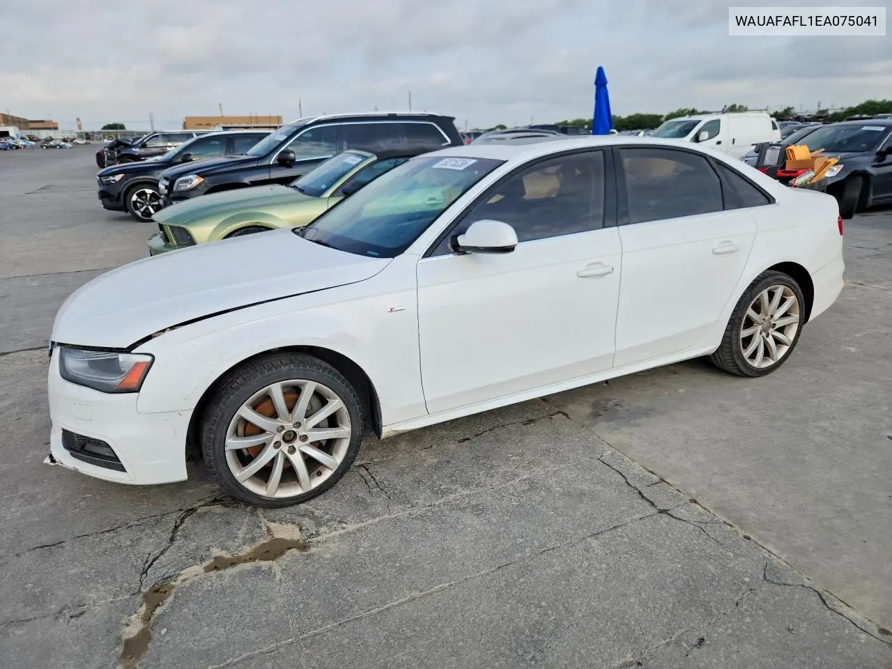 Audi A4 (B8)