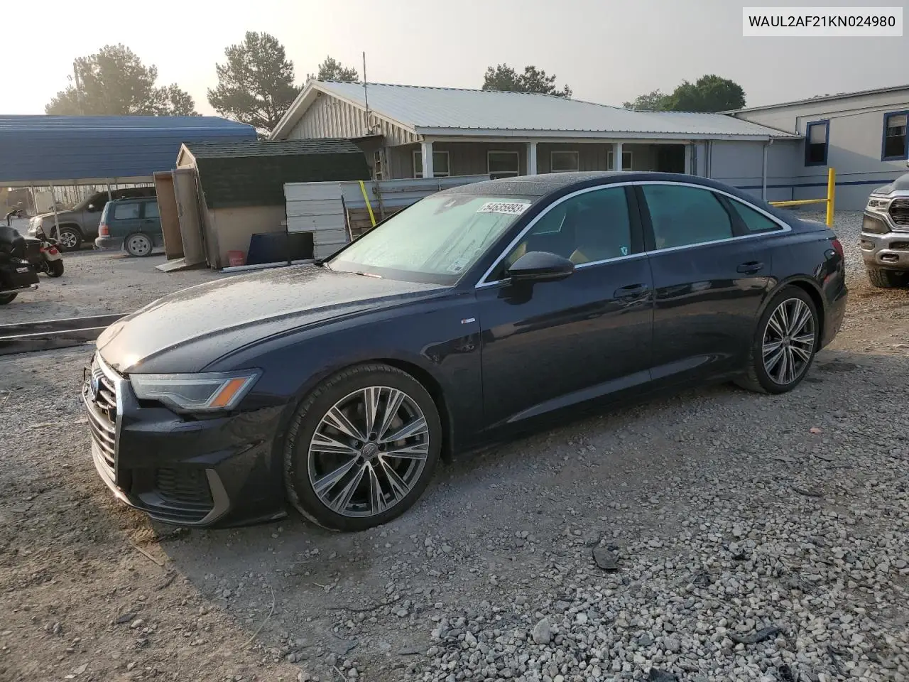 Audi A6 (C8)
