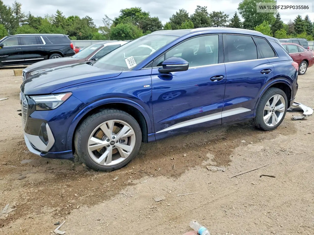 Audi Q4 e-tron (Q4 e-tron)