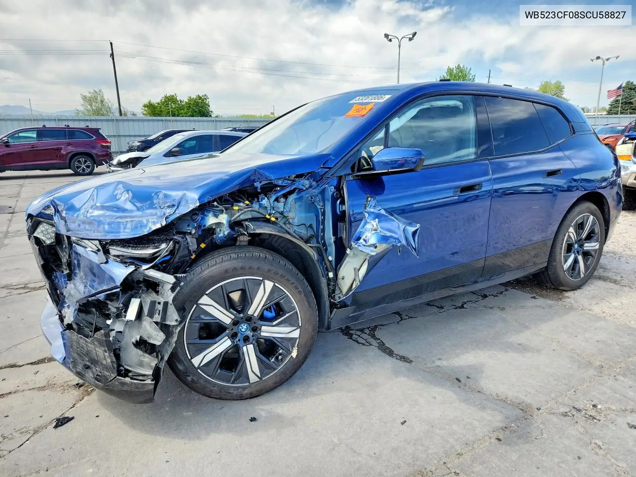BMW iX (I20)