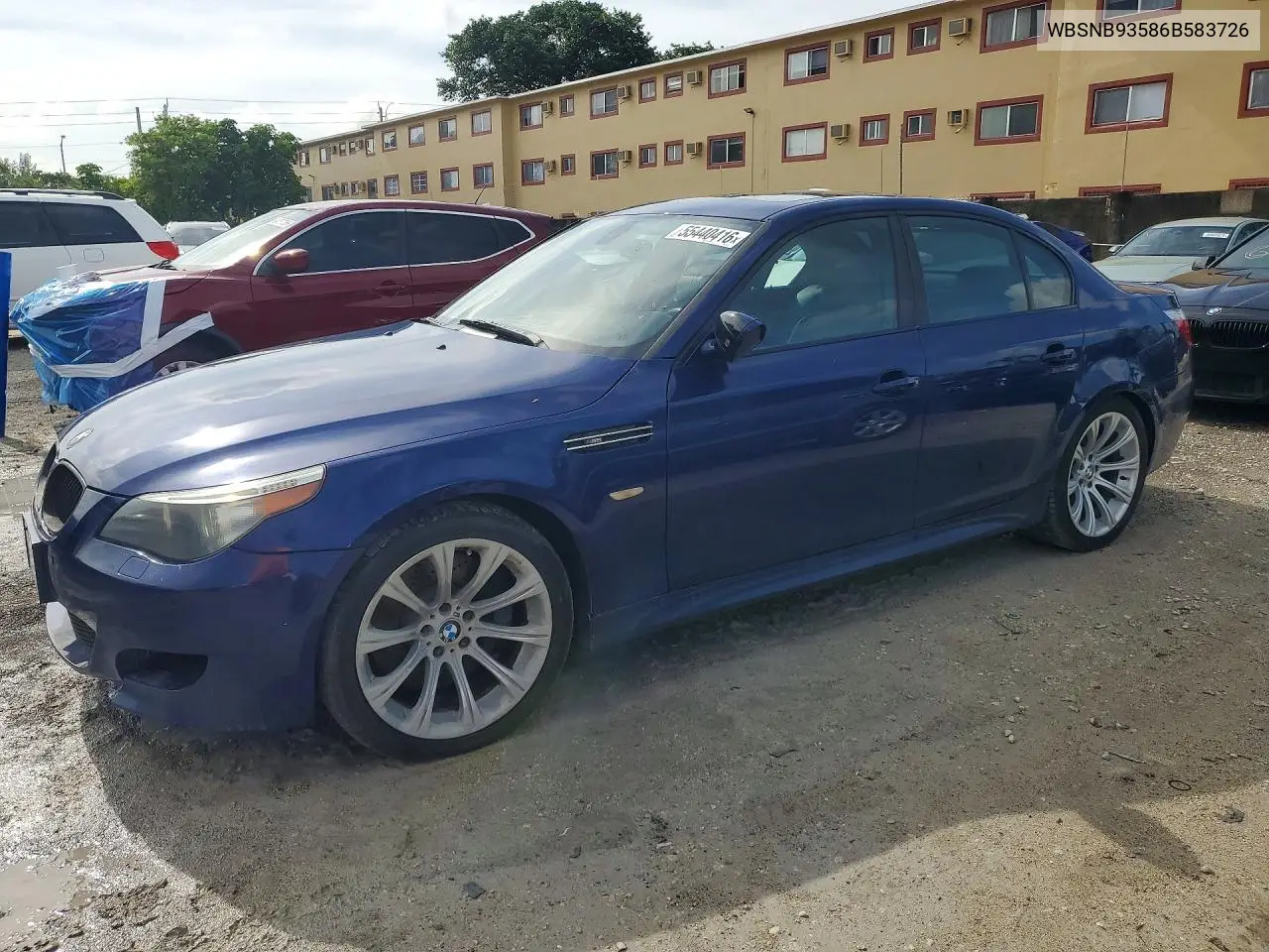 BMW M5 (E60)