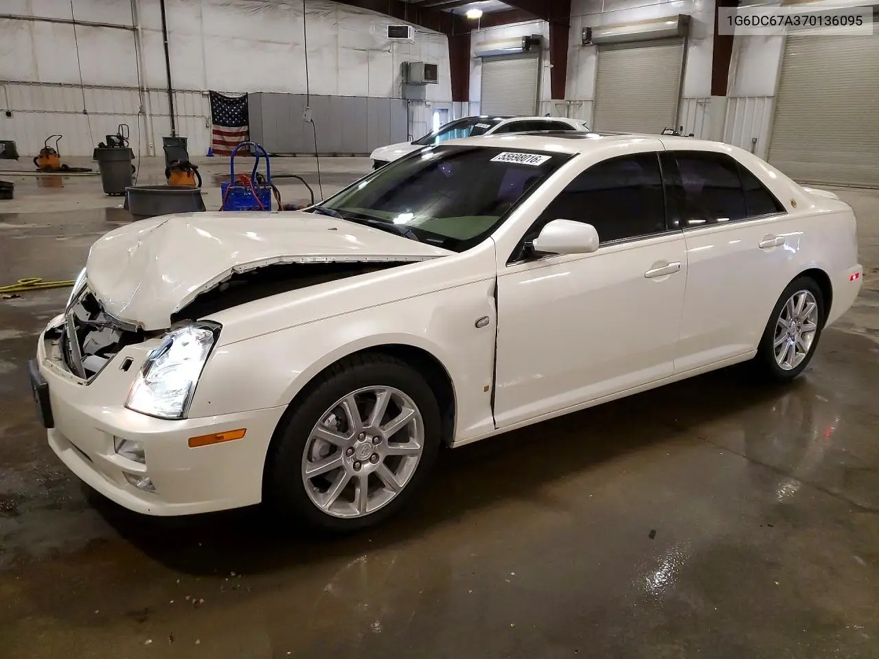 Cadillac STS (I)