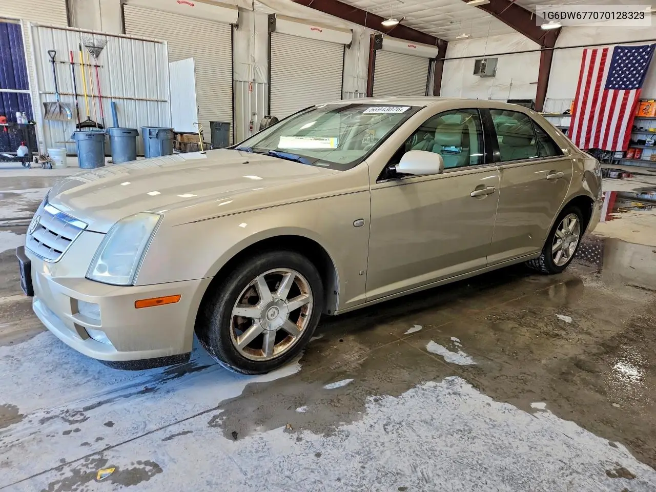 Cadillac STS (I)