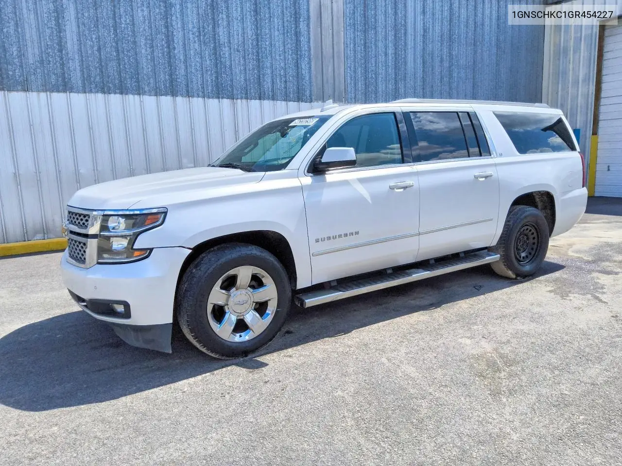 Chevrolet Suburban (XII)