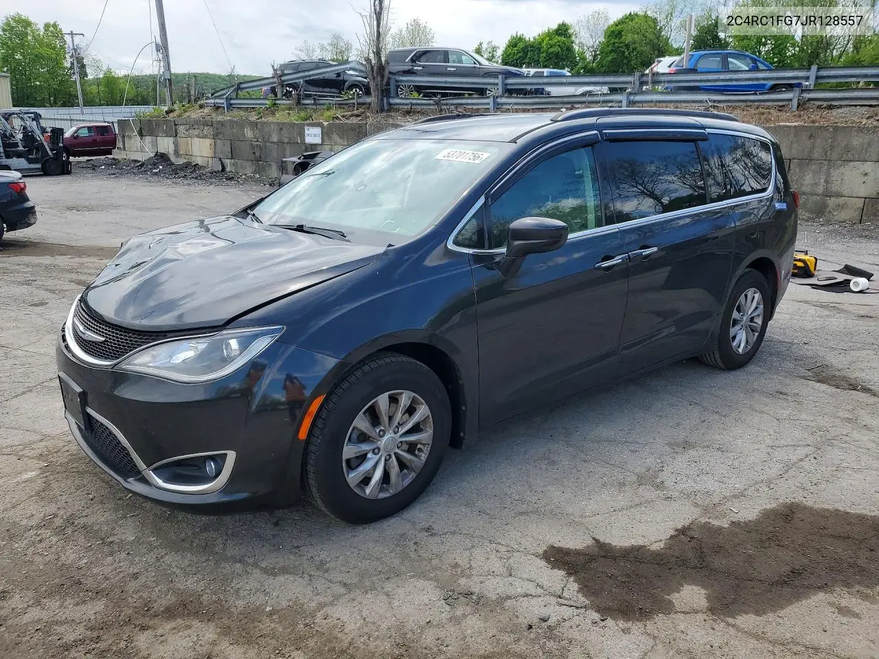 Chrysler Pacifica (RU)