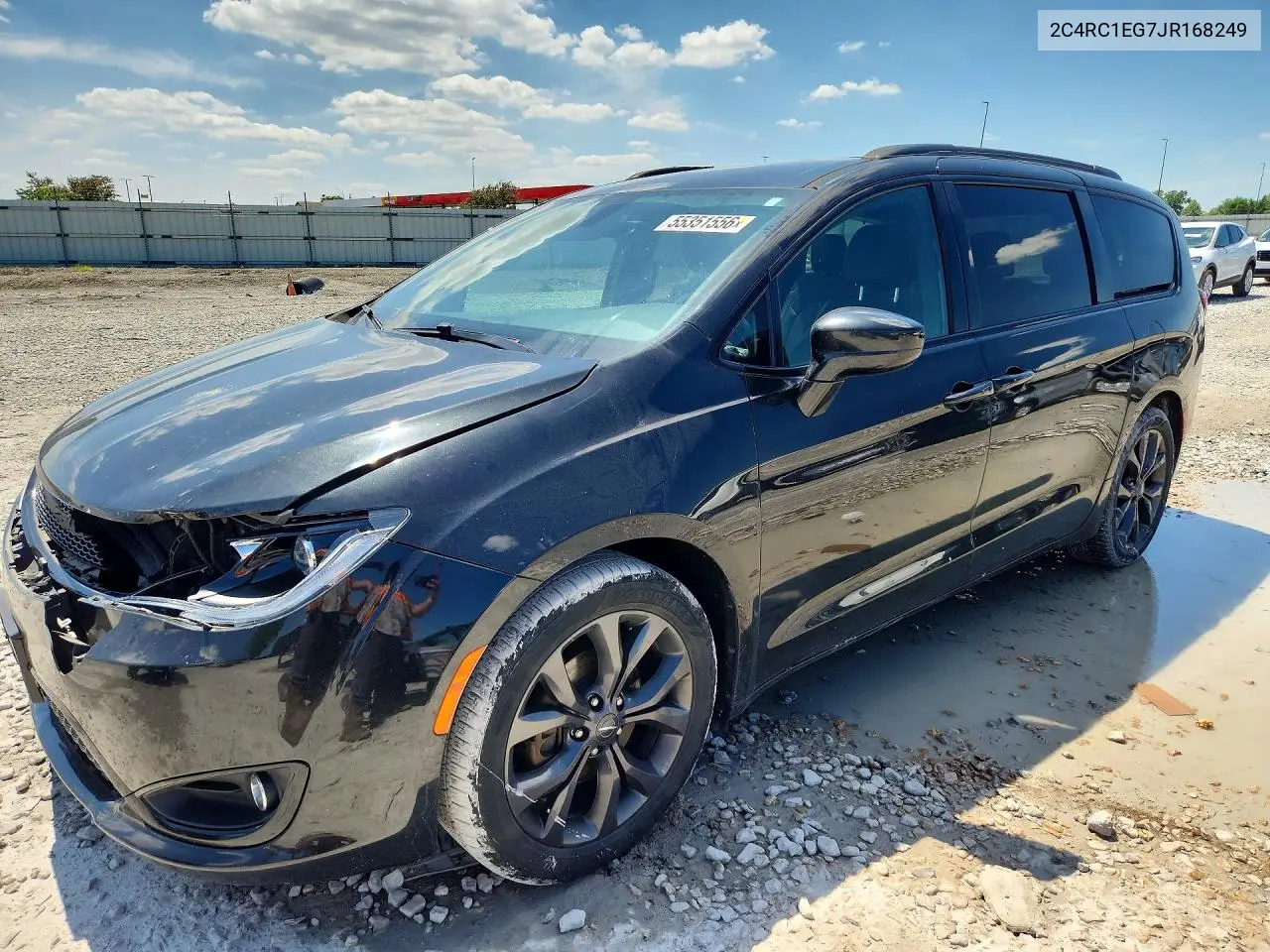Chrysler Pacifica (RU)