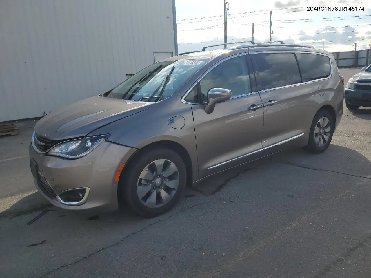 Chrysler Pacifica (RU)