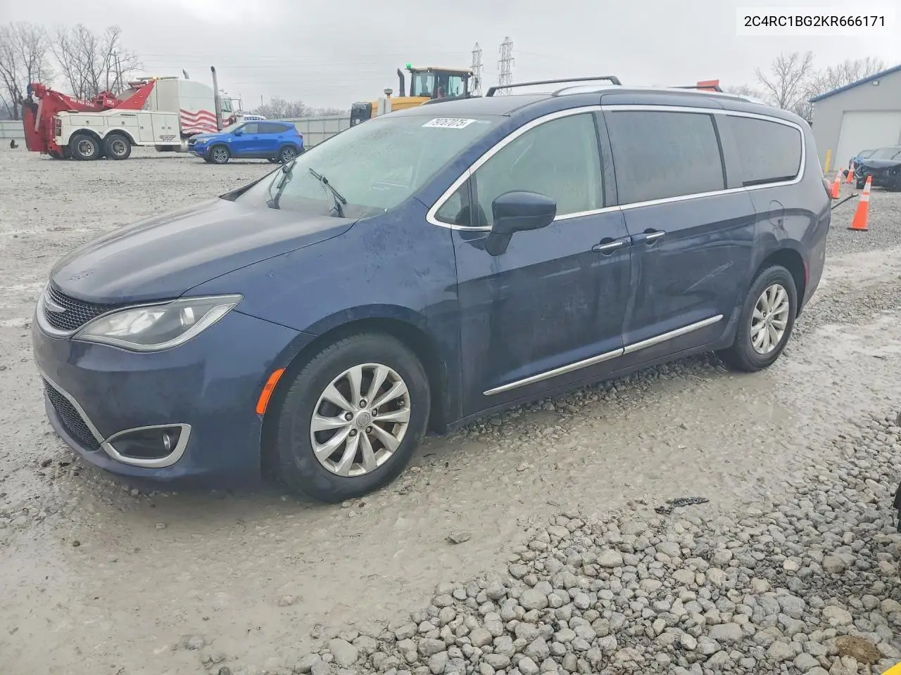 Chrysler Pacifica (RU)