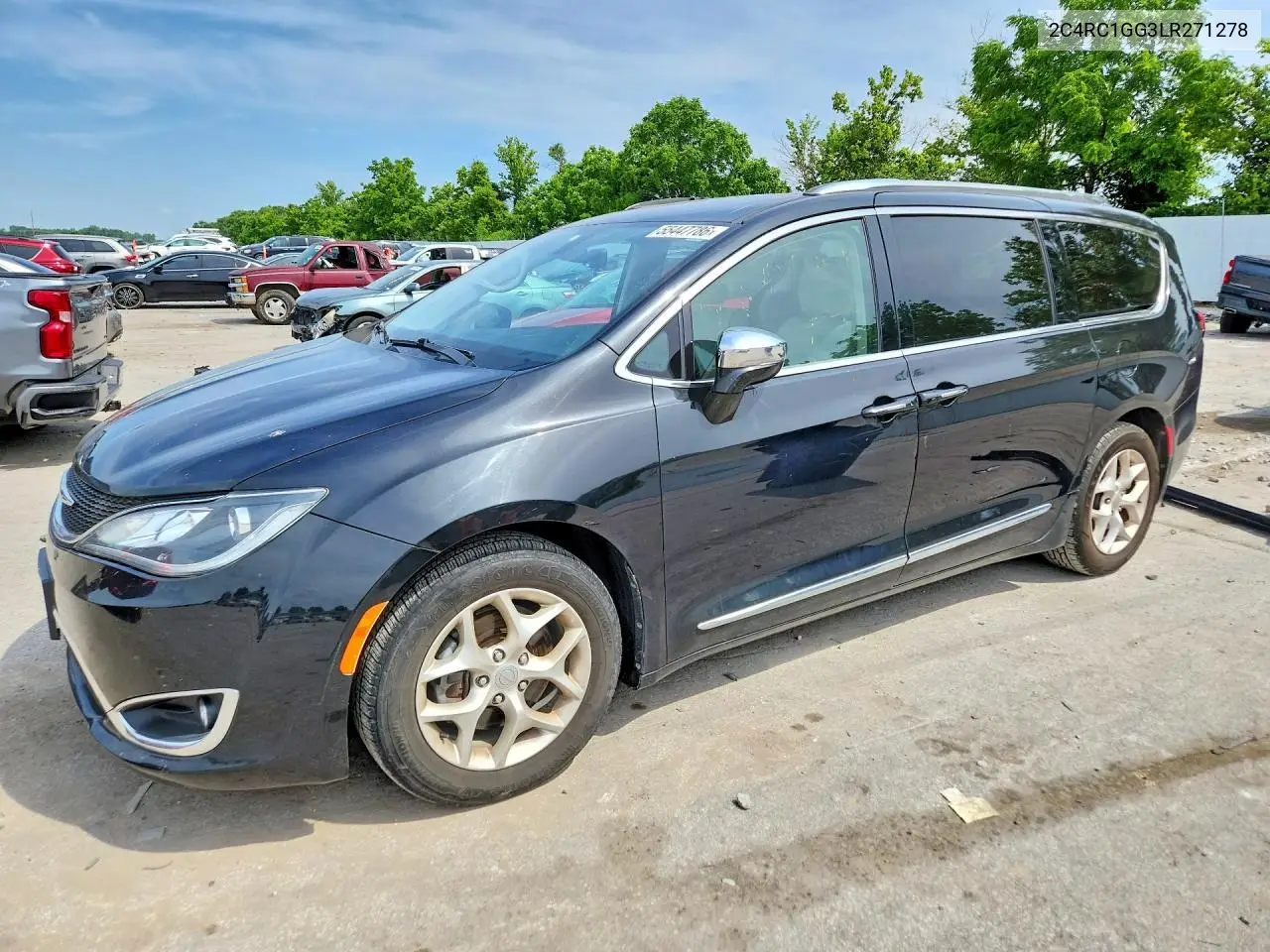 Chrysler Pacifica (RU)