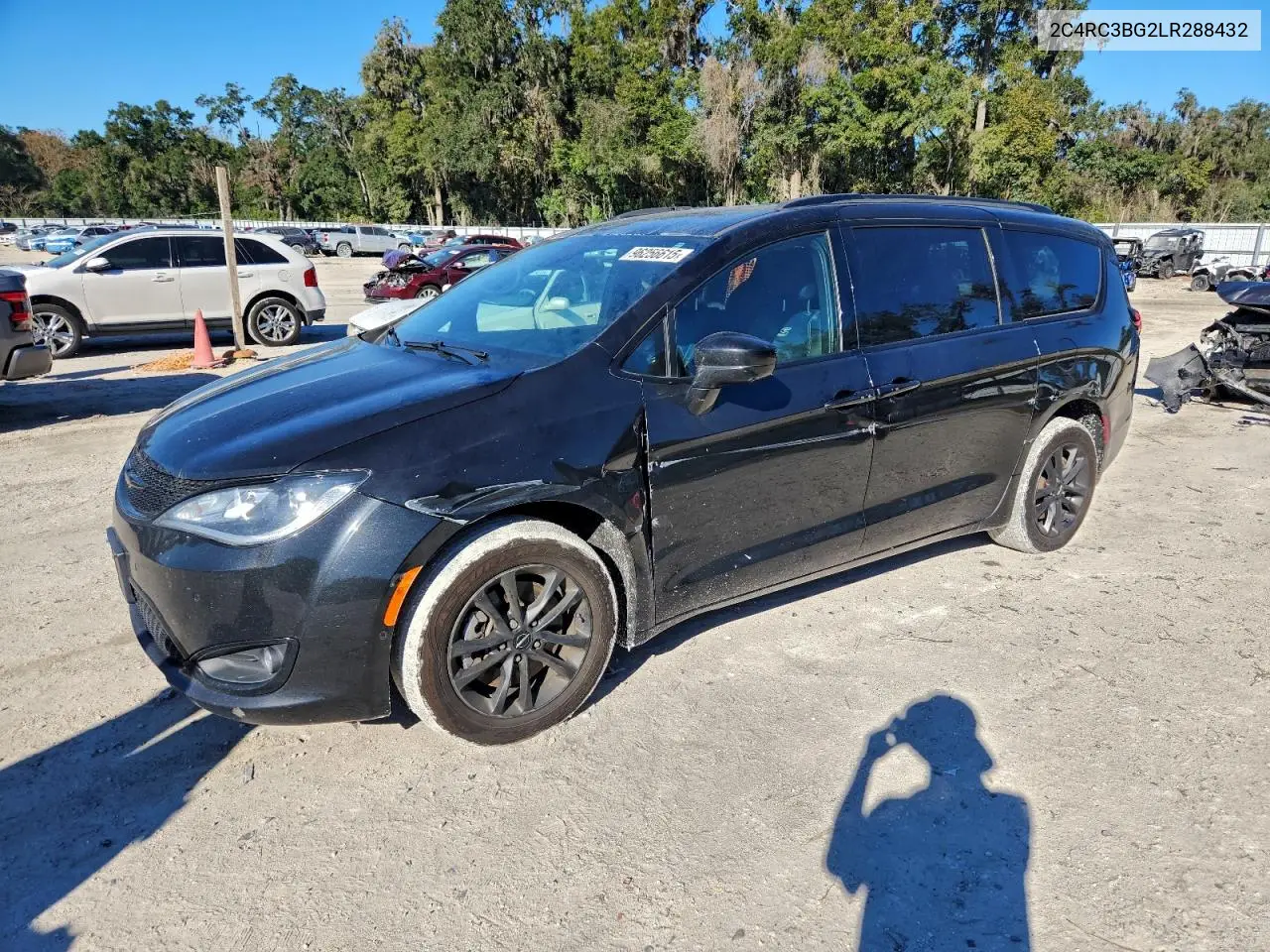 Chrysler Pacifica (RU)