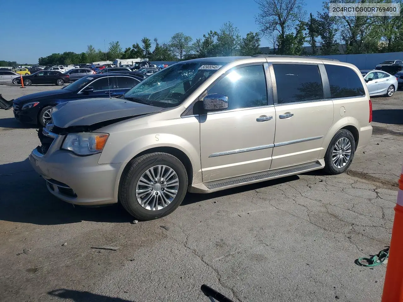 Chrysler Town & Country (V)