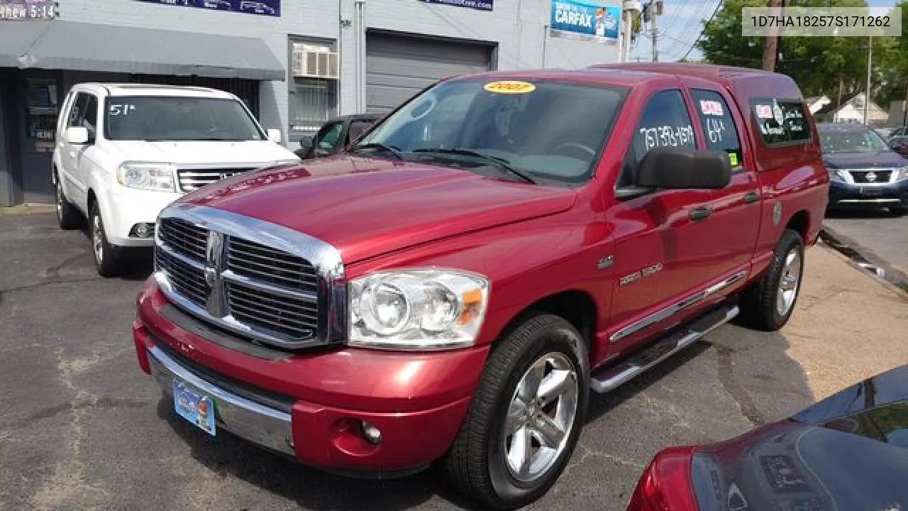 Dodge RAM (DR)