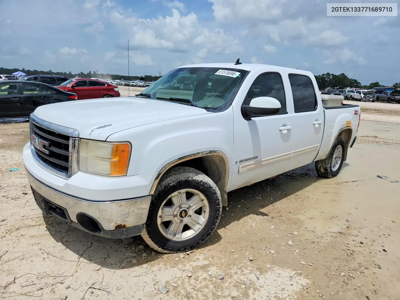 GMC Sierra (GMT800)