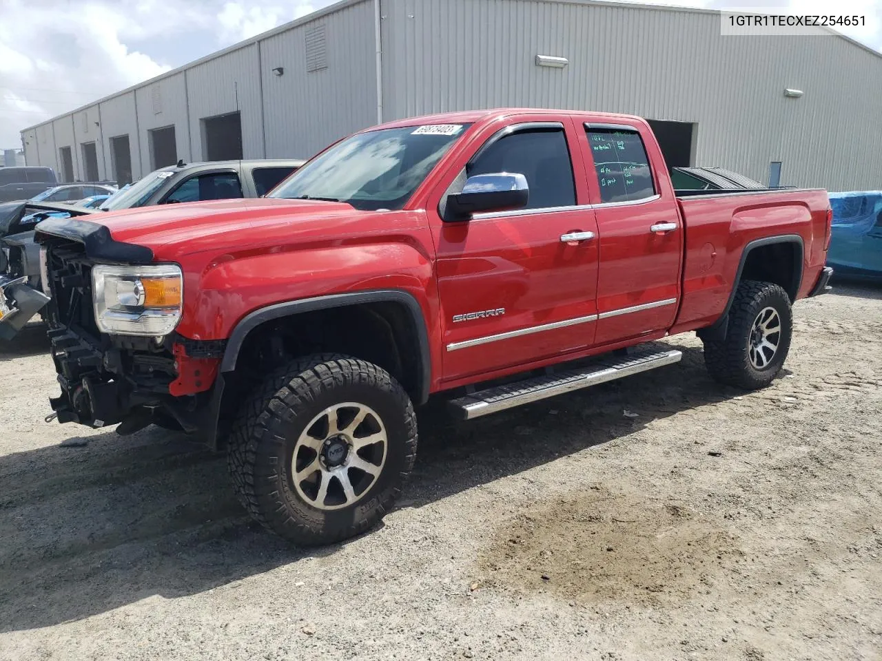 GMC Sierra (GMT900)
