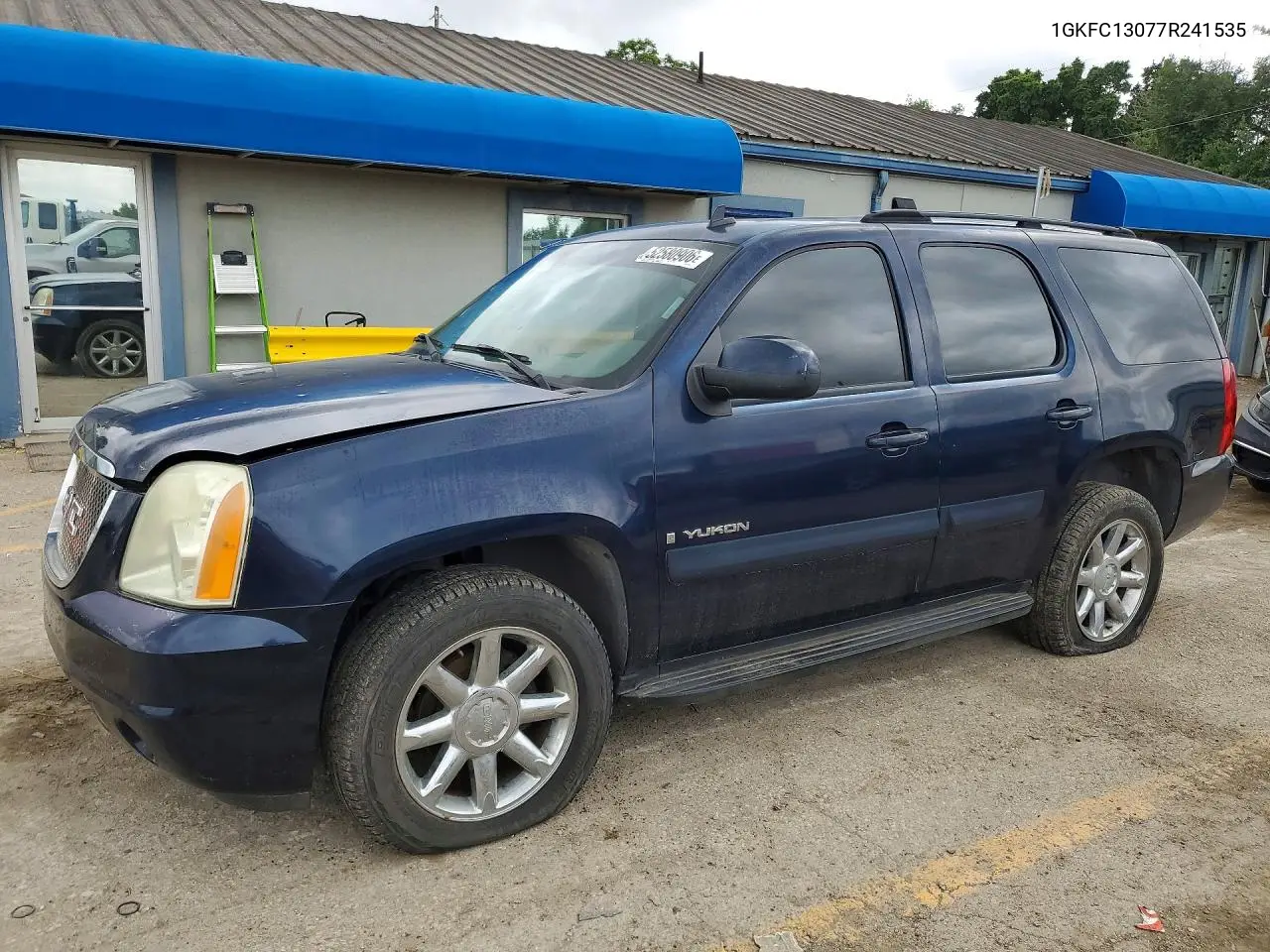 GMC Yukon (GMT900)