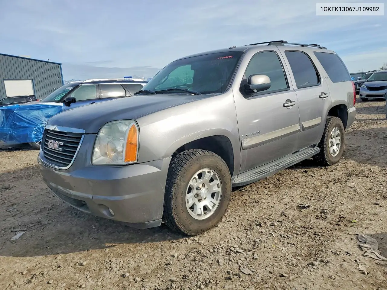 GMC Yukon (GMT900)