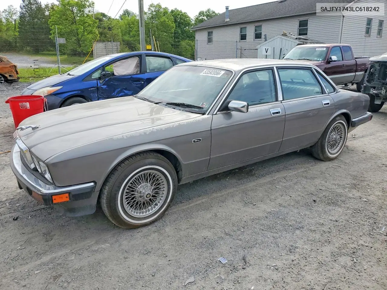 Jaguar XJ (XJ40)