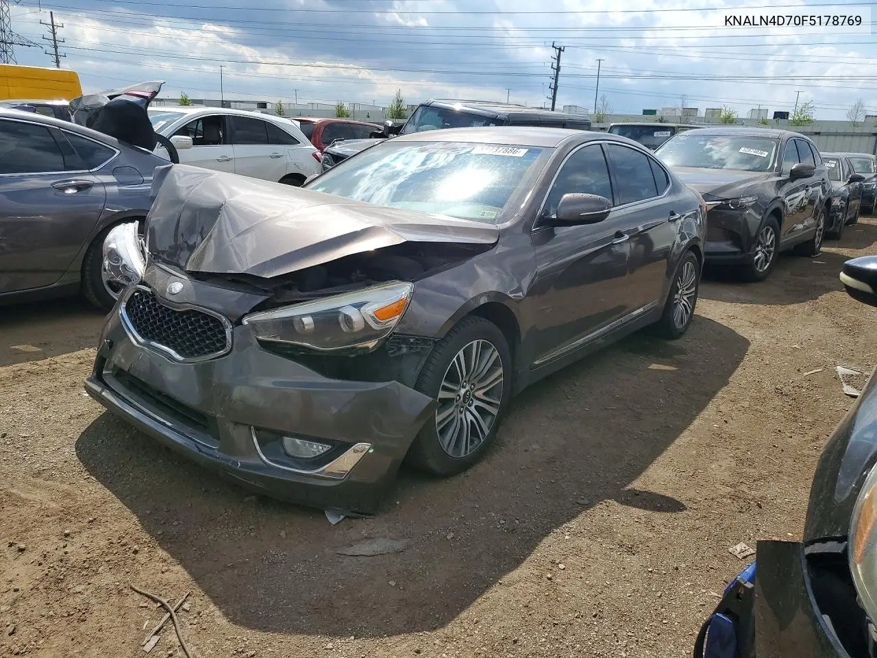 Kia Cadenza (I)