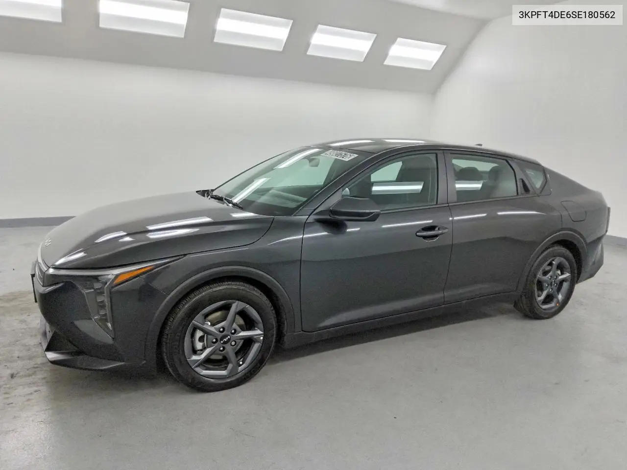 Kia K4