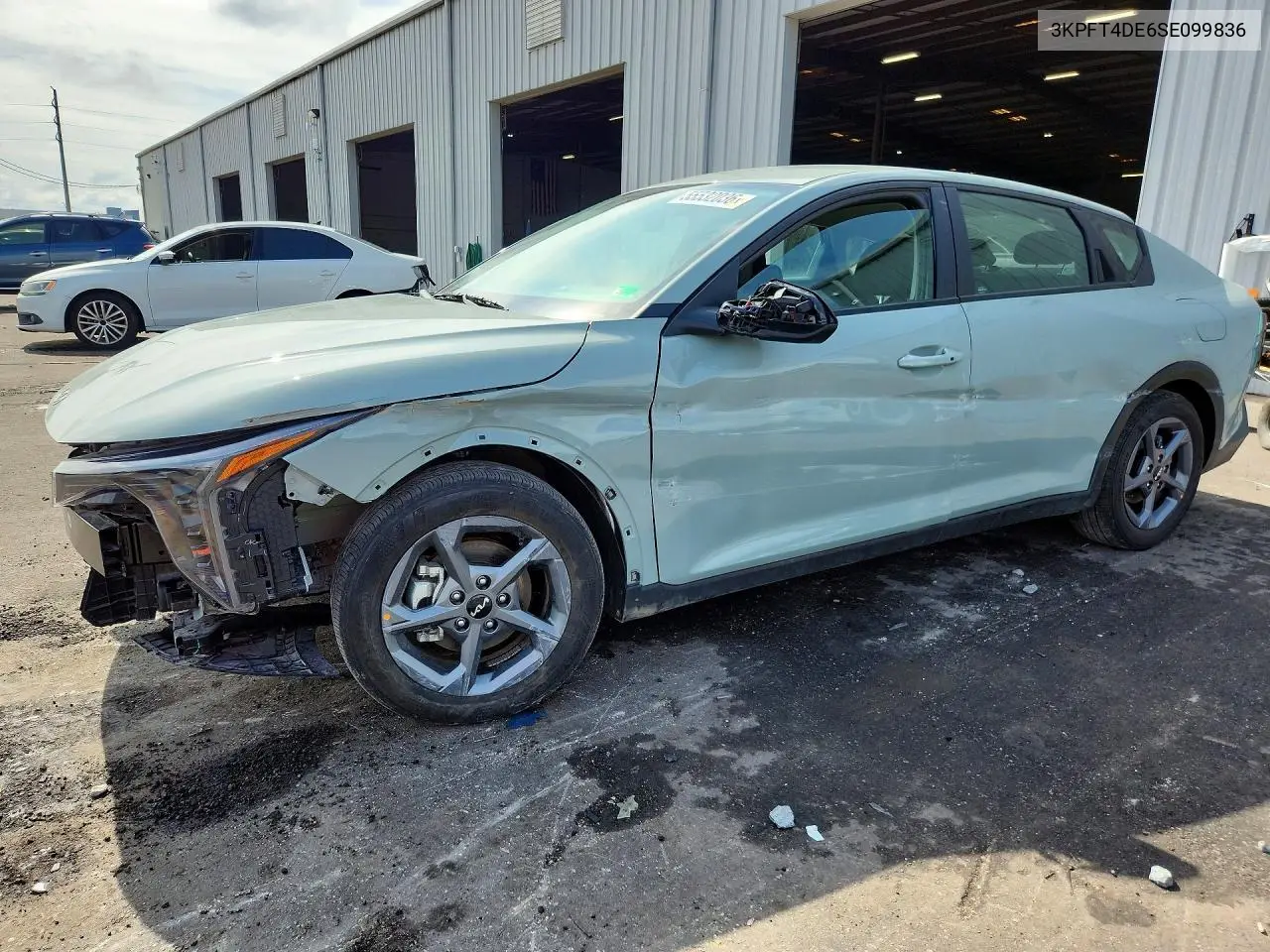 Kia K4