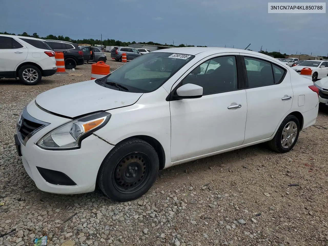 Nissan Versa (II)