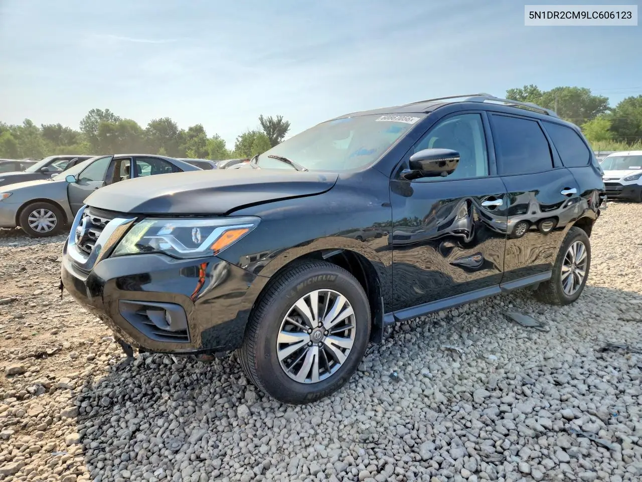 Nissan Pathfinder (IV)
