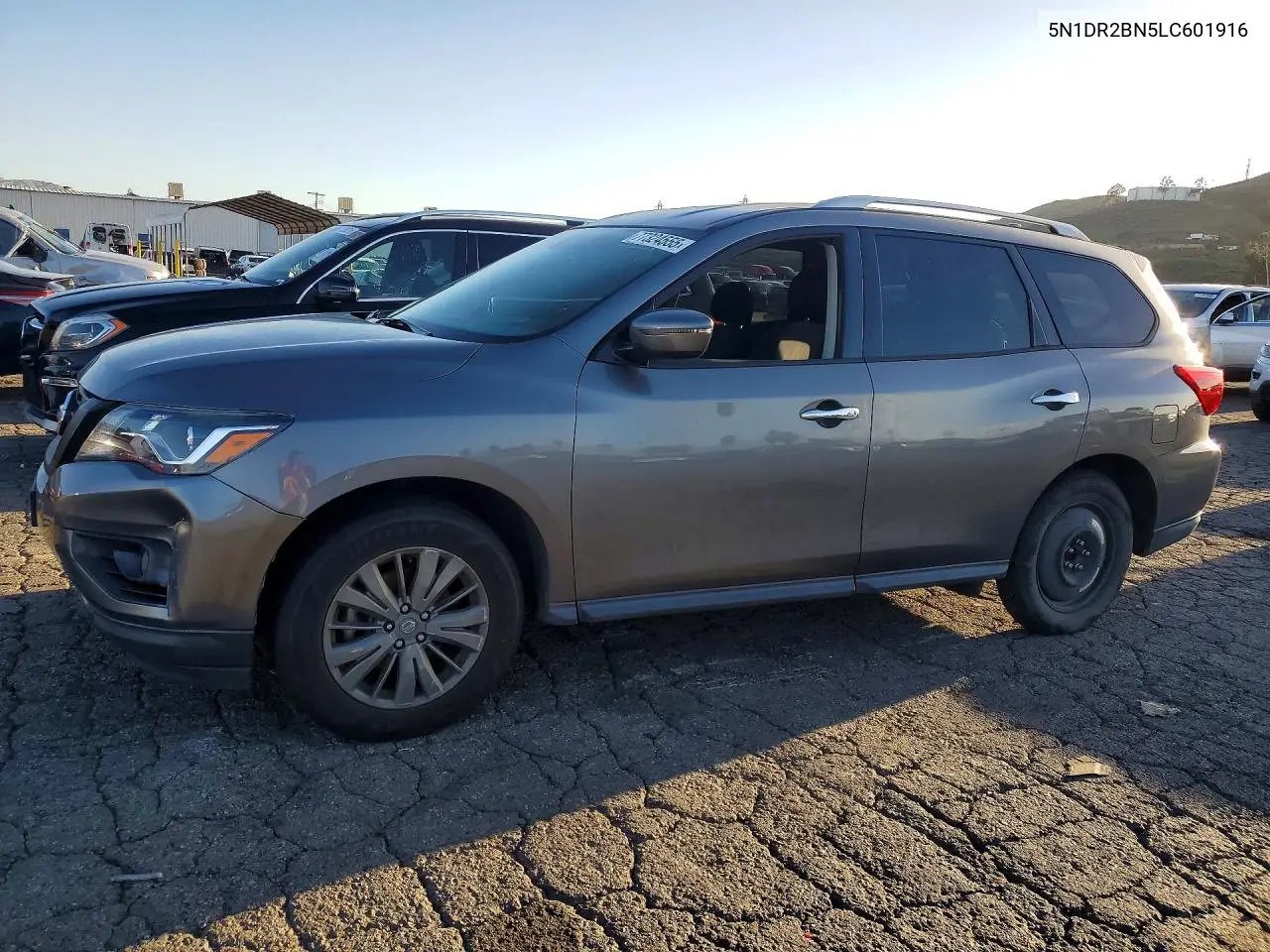 Nissan Pathfinder (IV)