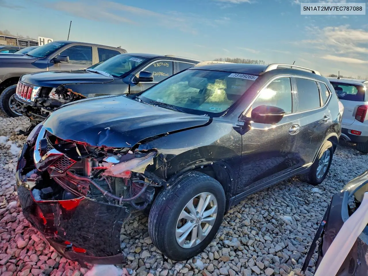 Nissan Rogue (II)