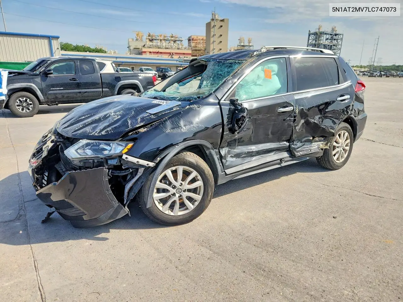 Nissan Rogue (II)