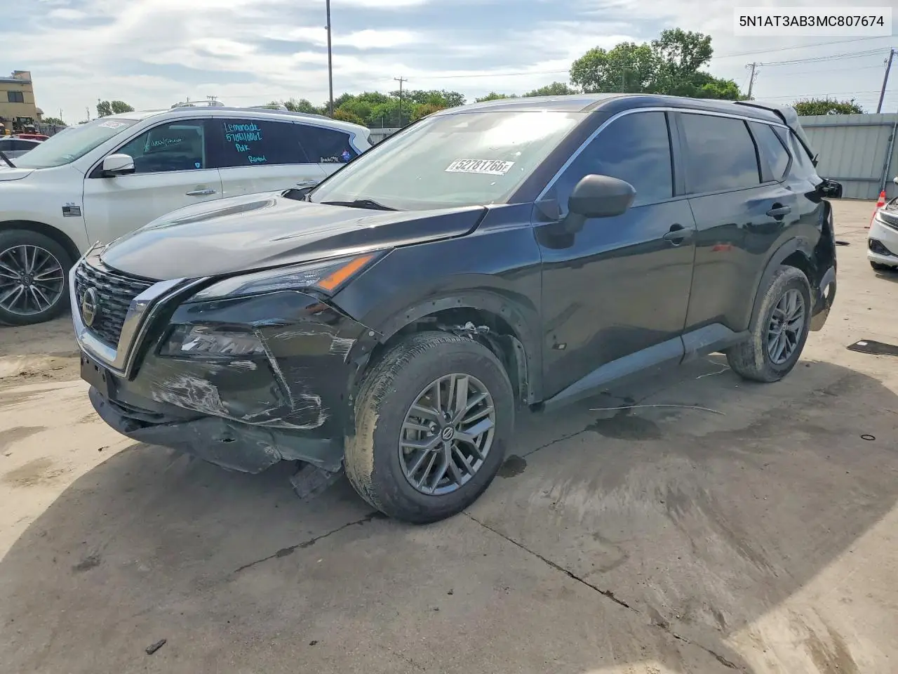 Nissan Rogue (II)