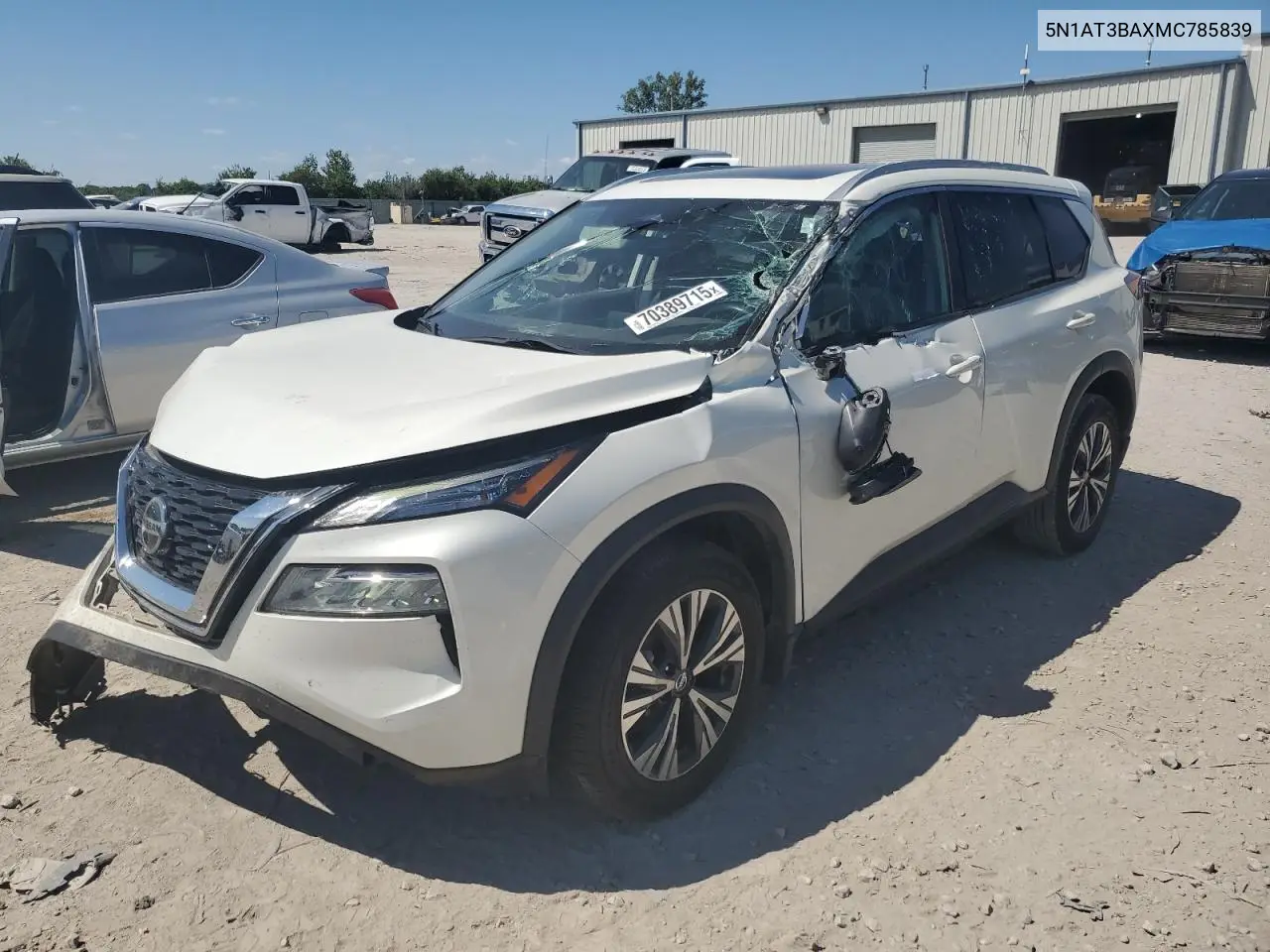 Nissan Rogue (II)
