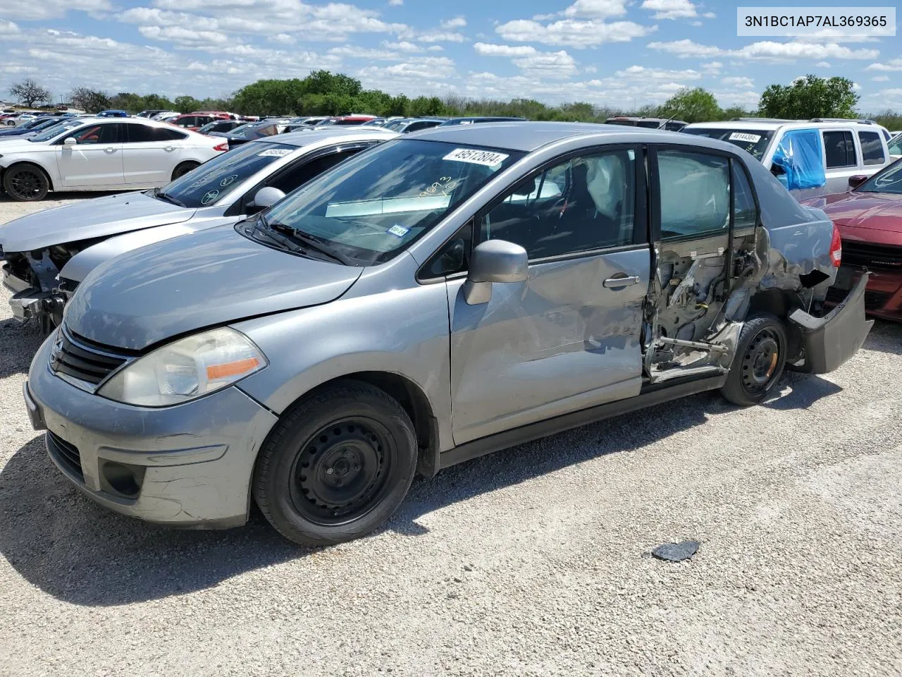 Nissan Versa (I)
