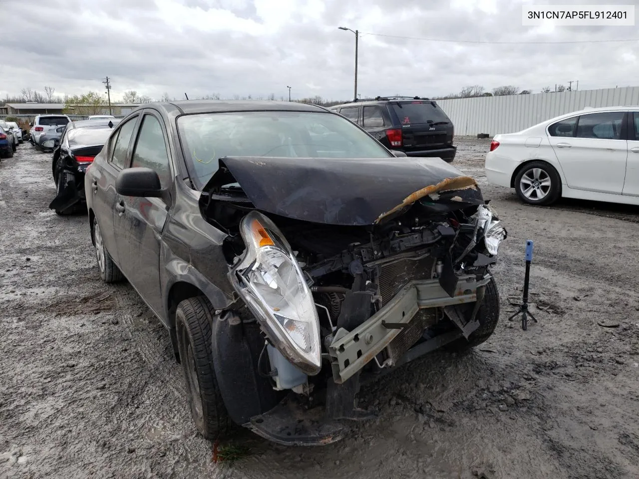 Nissan Versa (II)