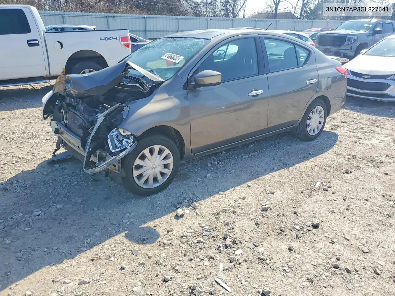 Nissan Versa (II)