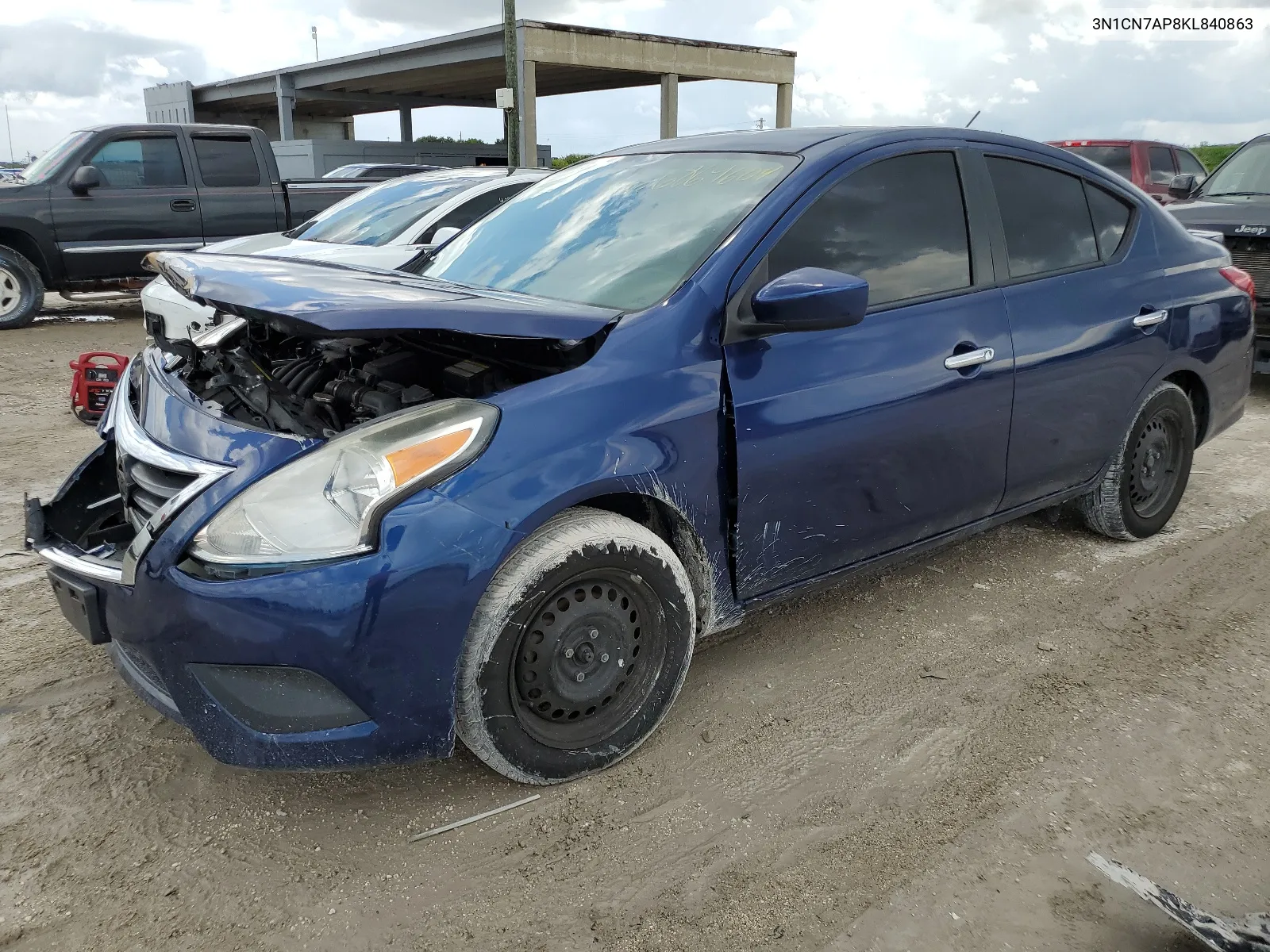 Nissan Versa (II)