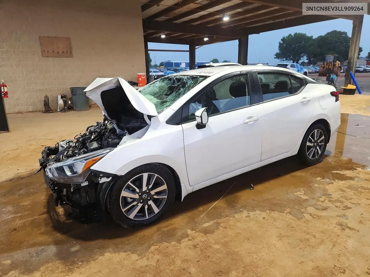Nissan Versa (II)