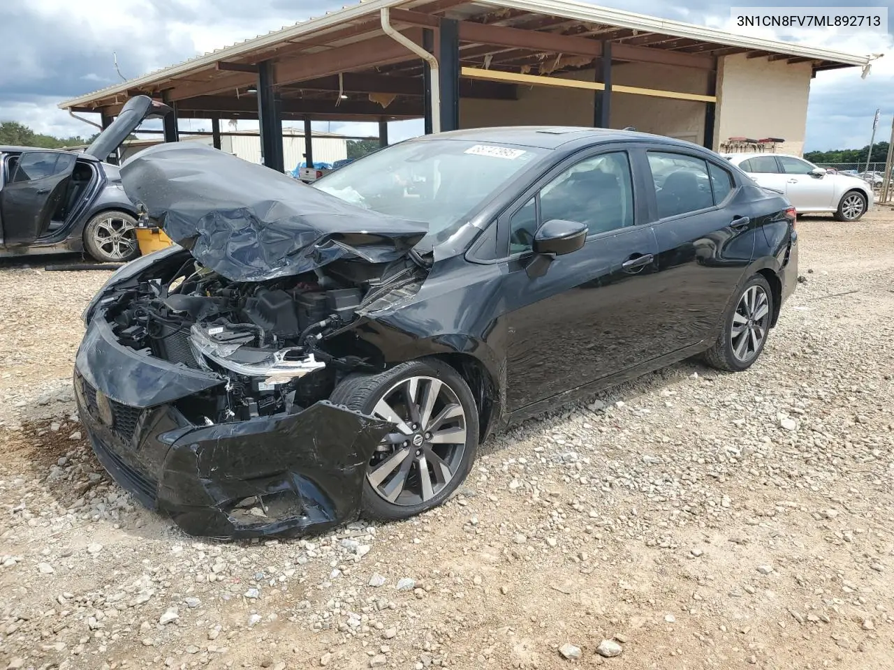 Nissan Versa (II)