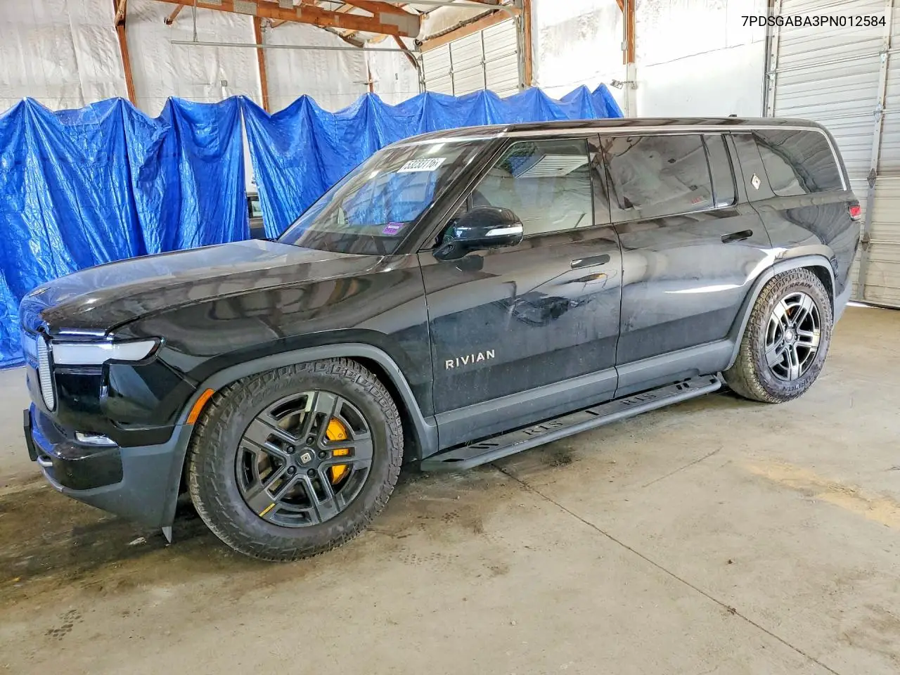Rivian R1S