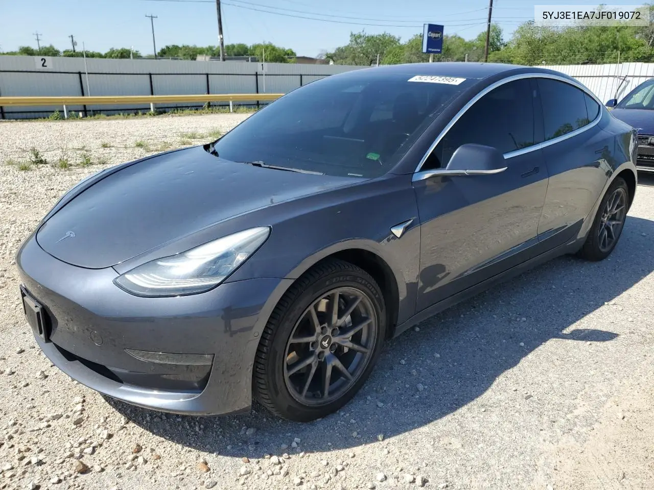 Tesla Model 3 (I)