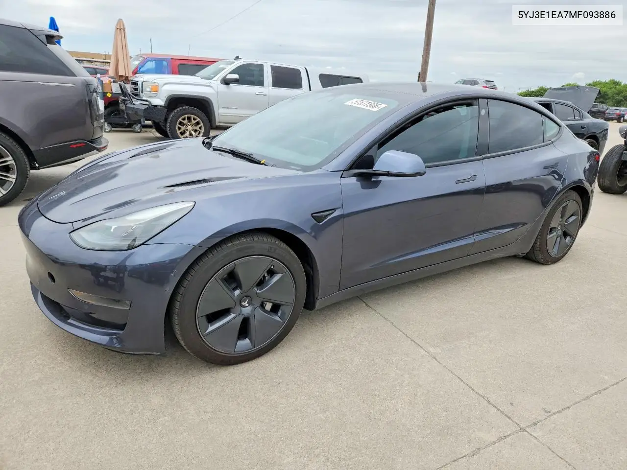 Tesla Model 3 (I)