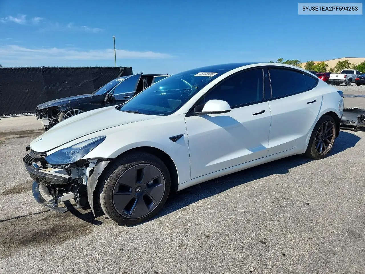 Tesla Model 3 (I)