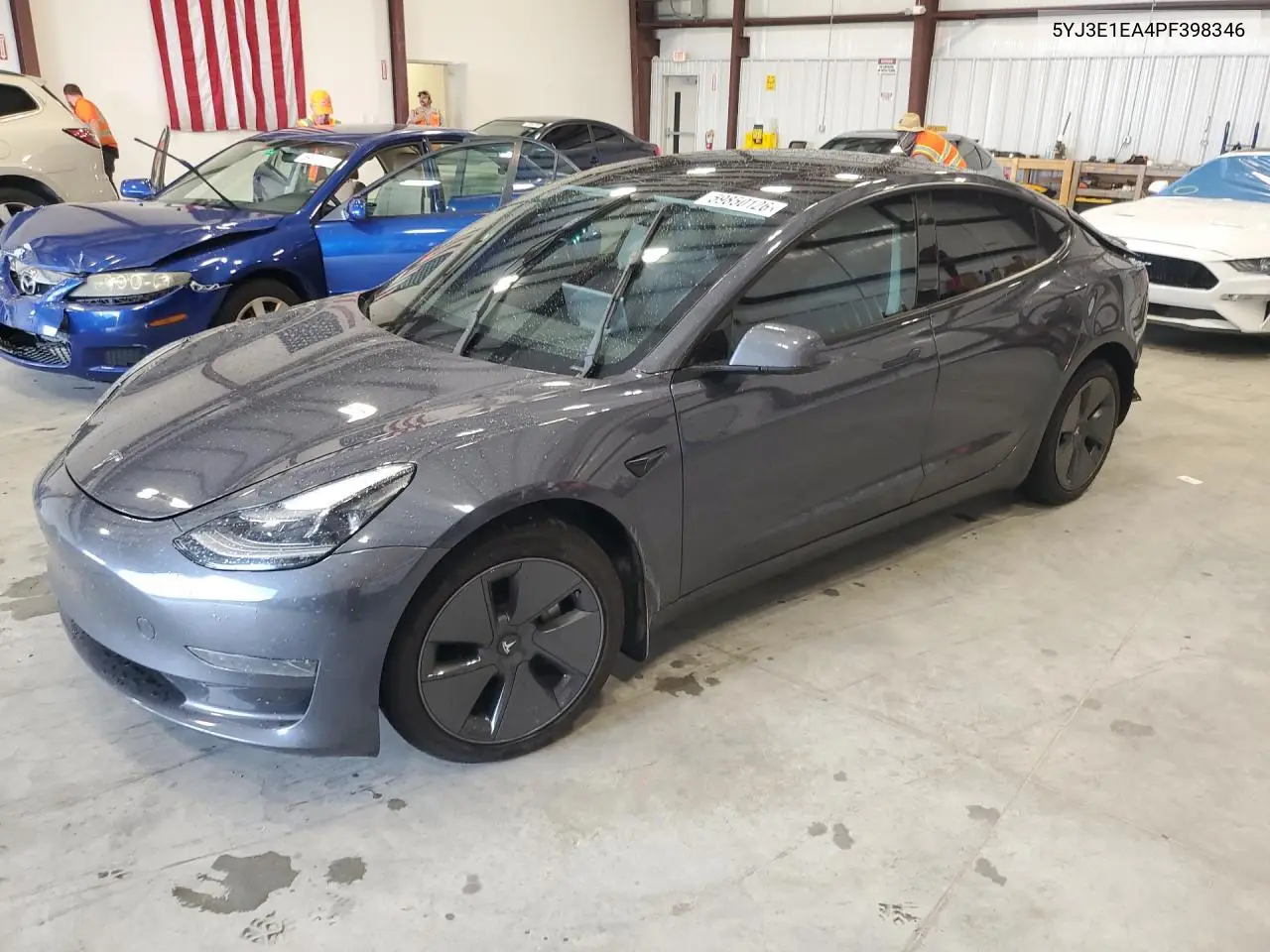 Tesla Model 3 (I)