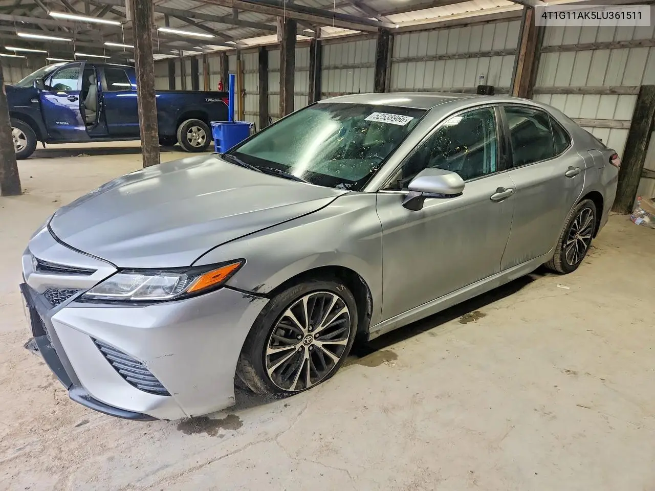 Toyota Camry (XV70)