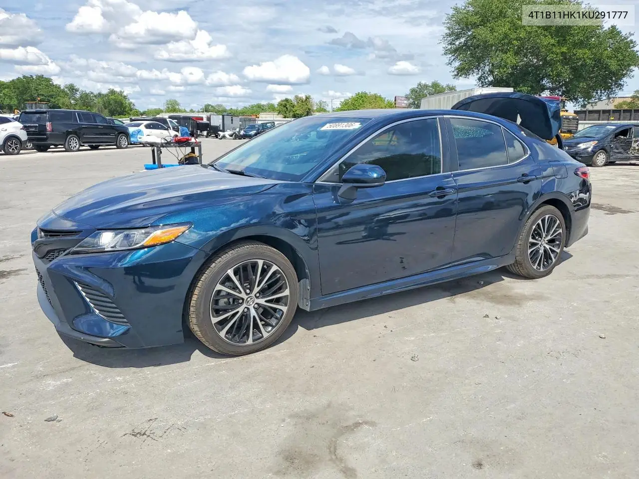 Toyota Camry (XV70)