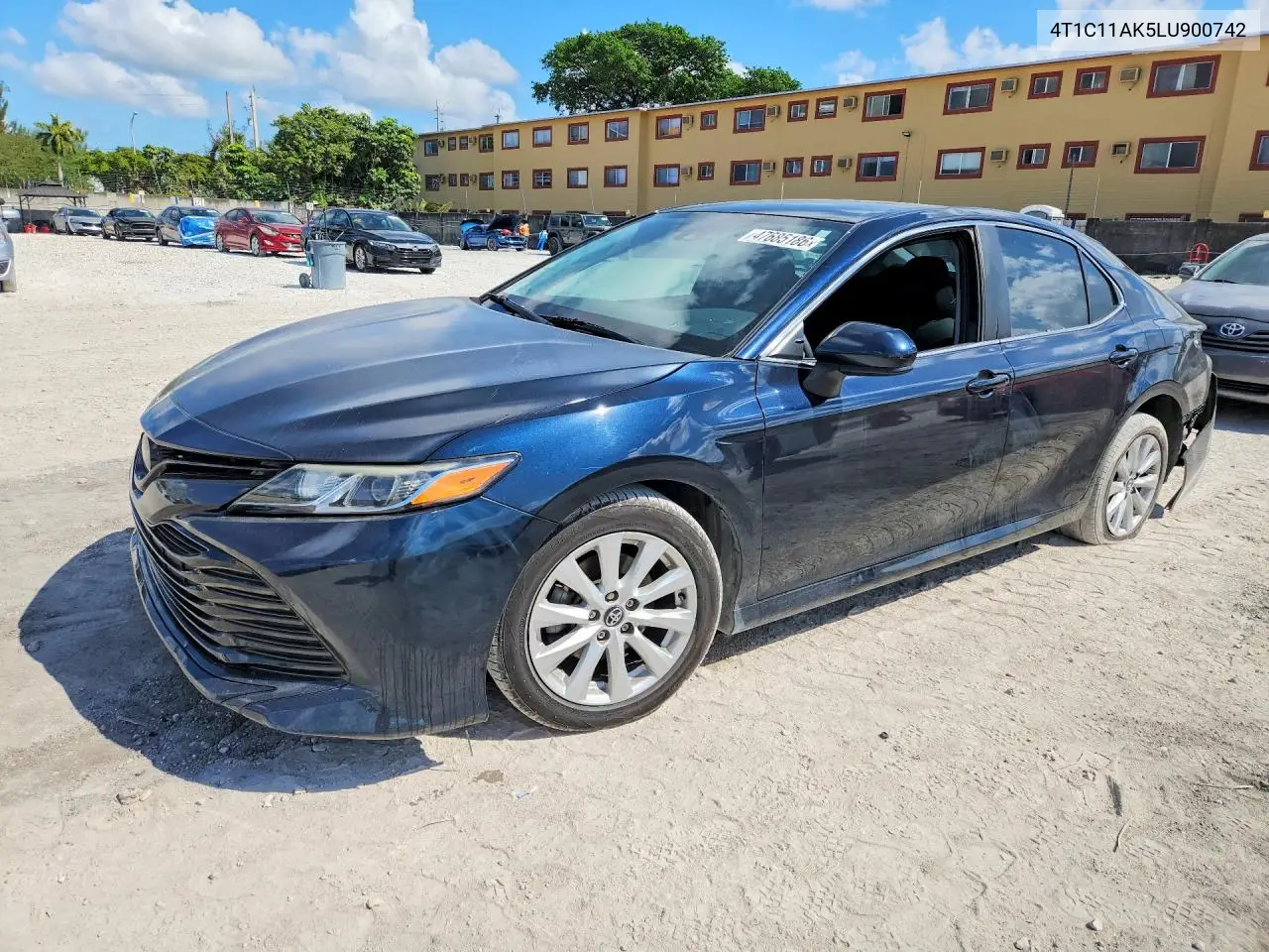 Toyota Camry (XV70)
