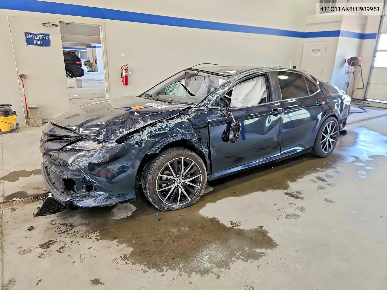 Toyota Camry (XV70)