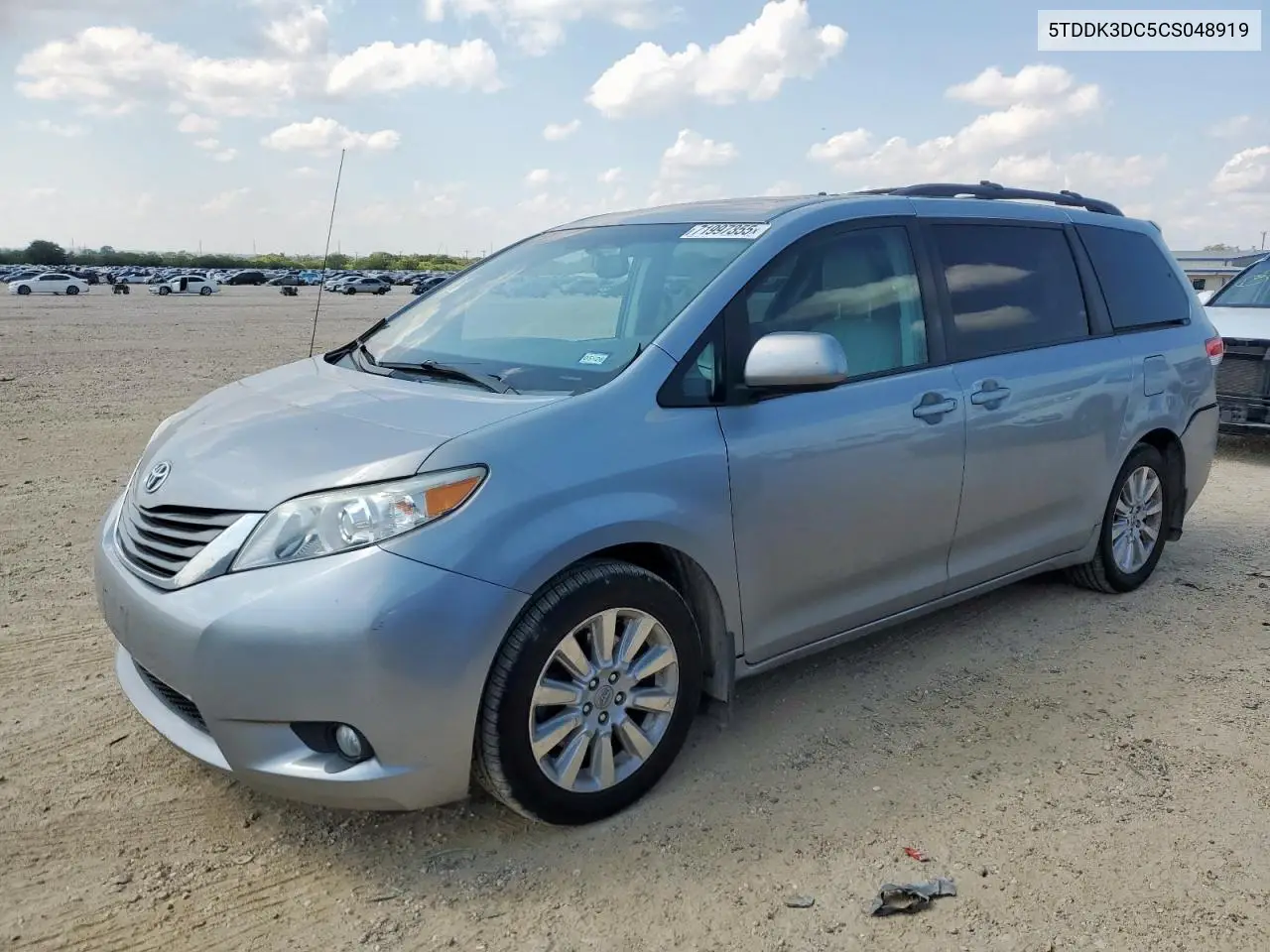 Toyota Sienna (III)