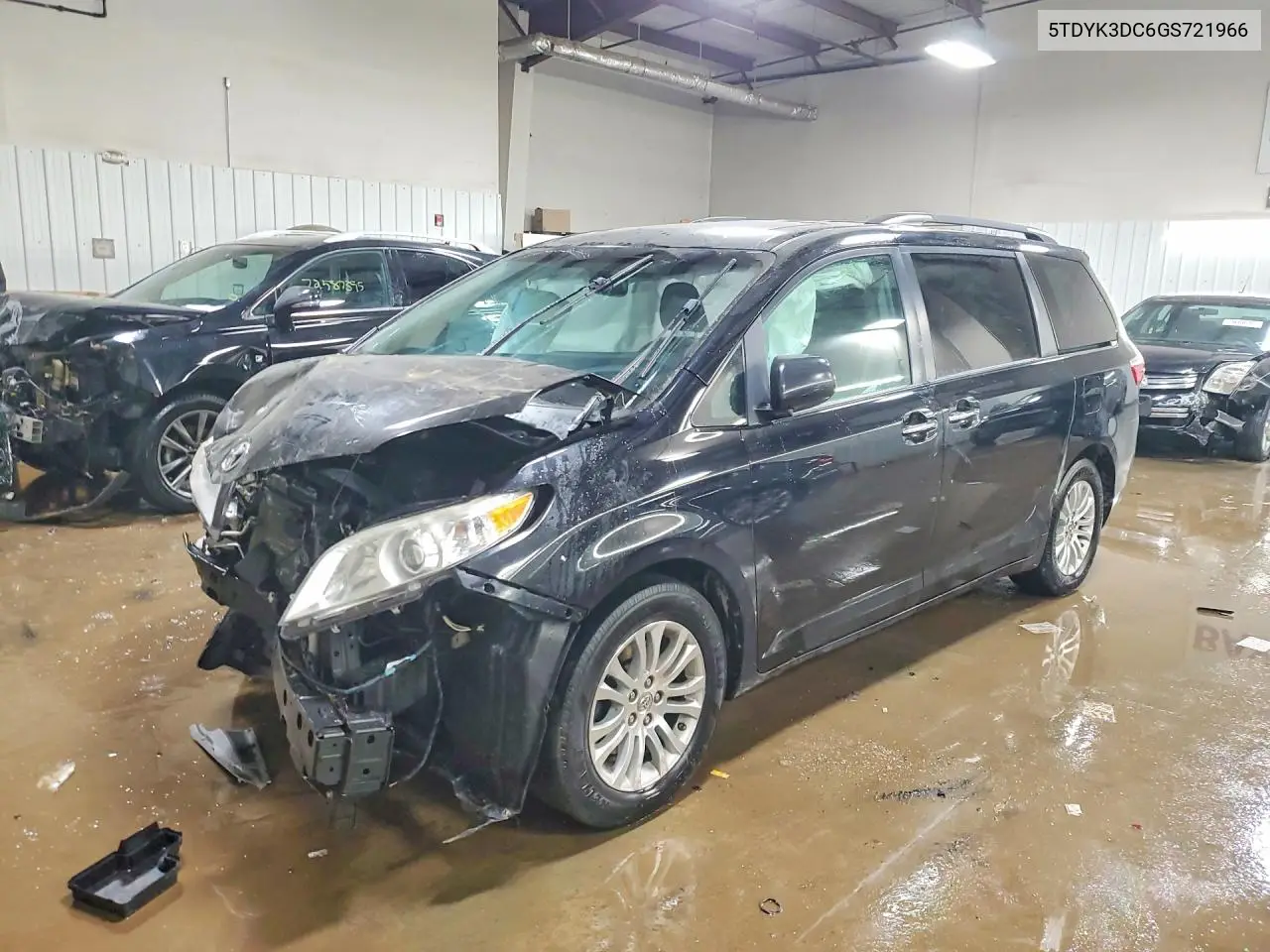 Toyota Sienna (III)