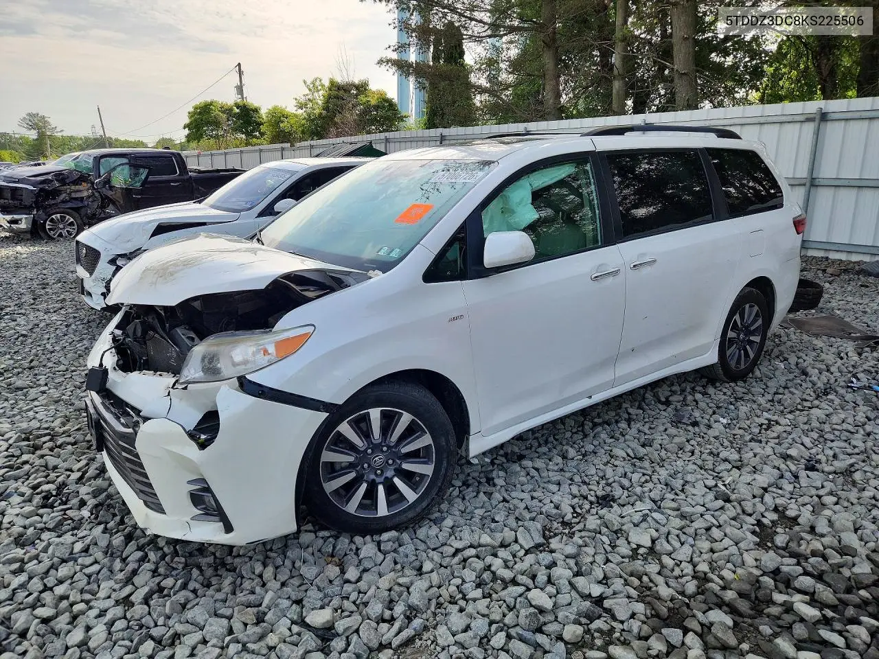 Toyota Sienna (III)